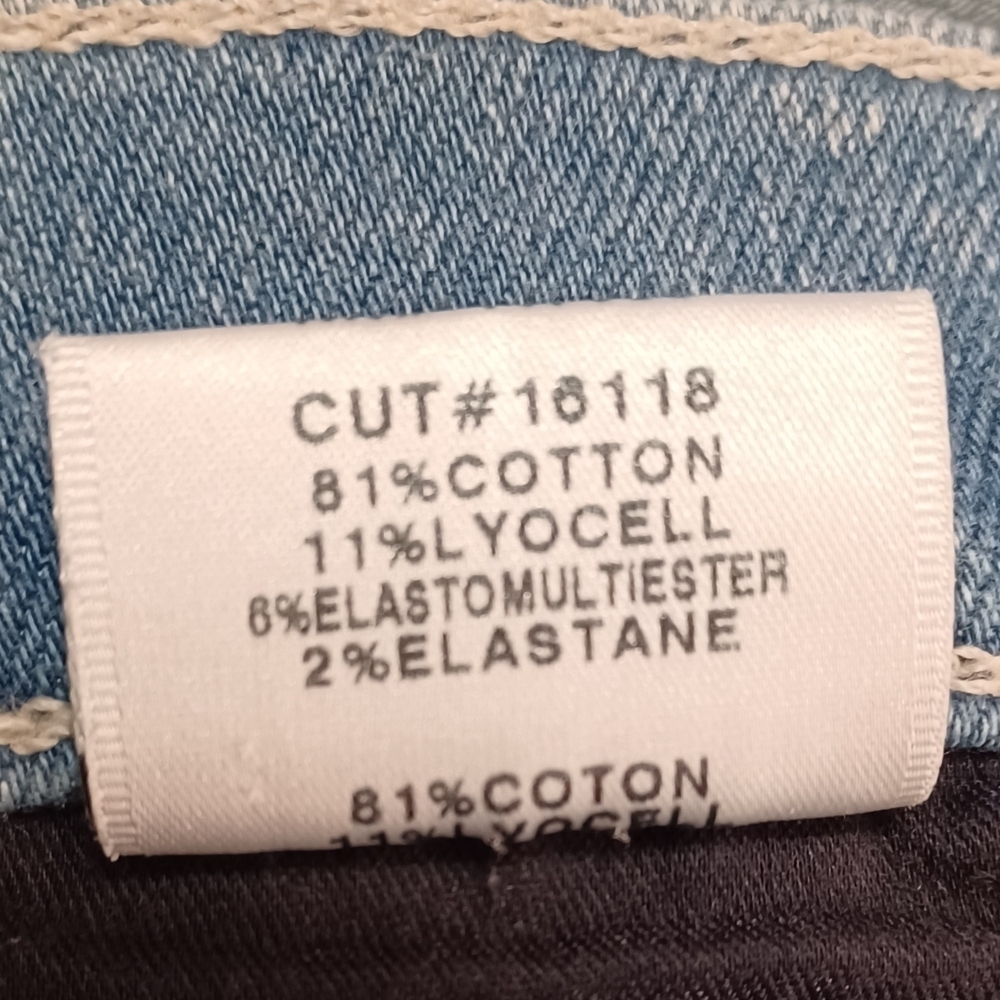 J Brand Women's Selena Faded Blue Straight Leg Jeans - Picture 10 of 10